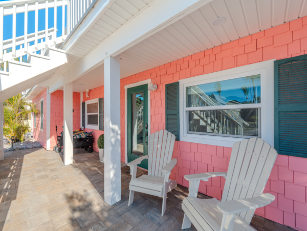 Fort Myers Beach Vacation Rental - Spacious 6 Bedroom Coastal Retreat Near Beach